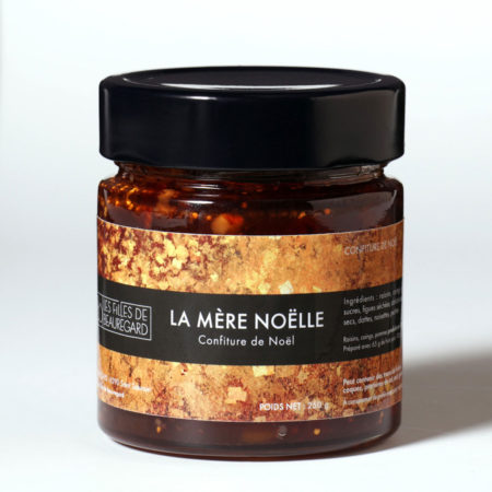 Confiture de Noël avec fruits secs noisette mere noelle produite en charente