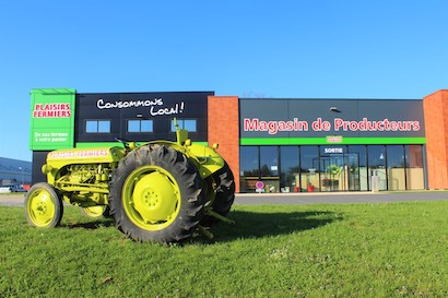 Devanture de Plaisirs fermiers, boutique de producteurs à Poitiers partenaire des produits locaux des filles de beauregard